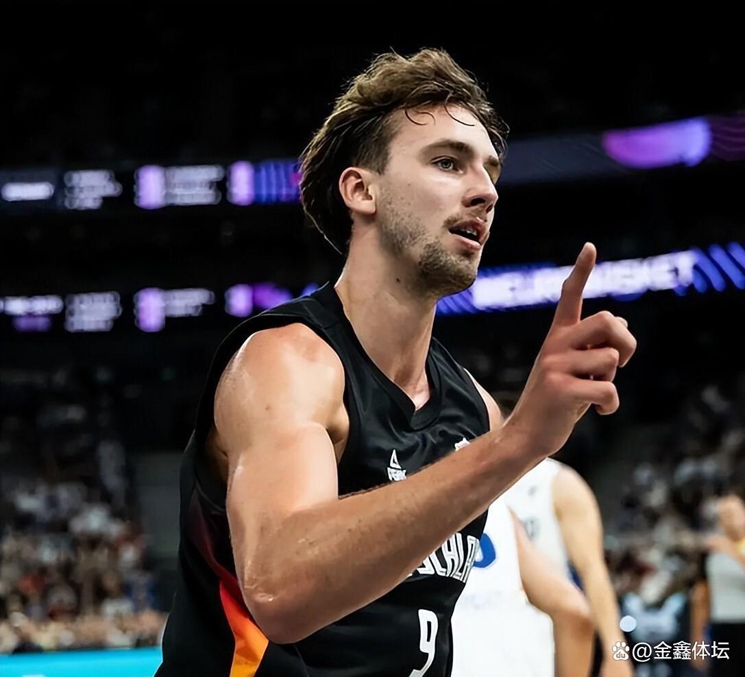 欧博游戏官网-太狠了！东契奇与70激战皇家马德里分钟Uzi连续十二场比赛得分超过大胜，国际比赛日比利亚雷亚尔调整名单以备国王杯 